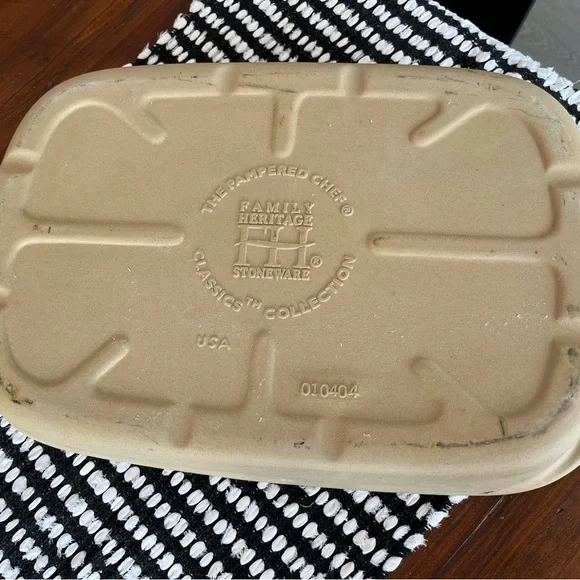 Pampered Chef Family Heritage Stoneware Rectangular Baker Roaster Pan New - Picture 2 of 9